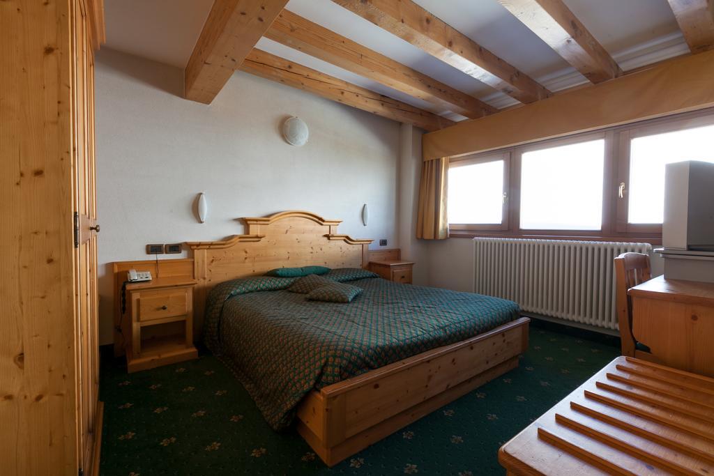 Sporting Hotel Passo del Tonale Pokoj fotografie